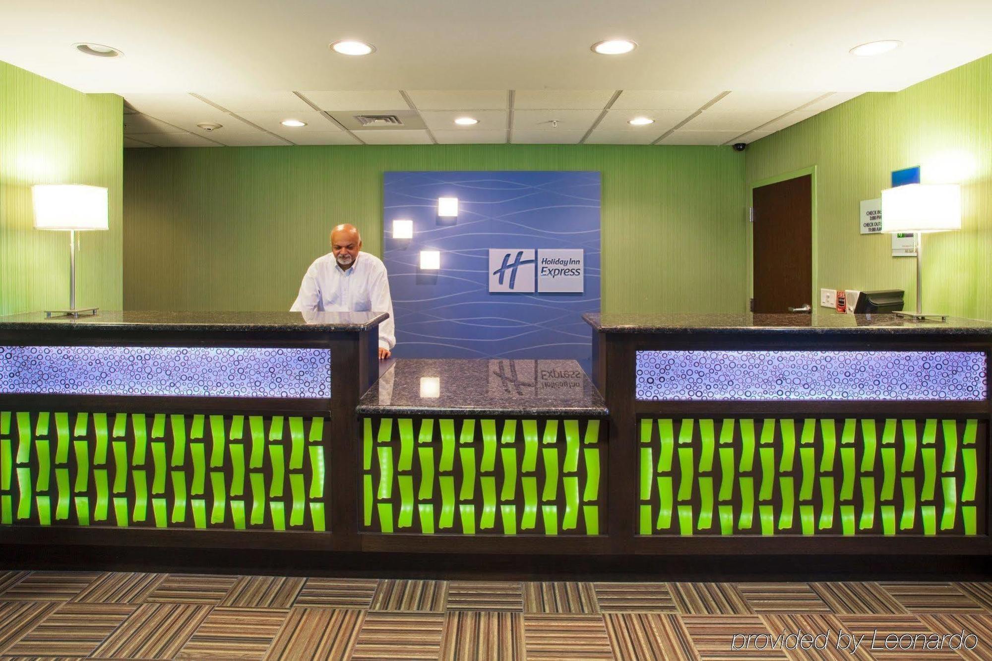 Holiday Inn Express Hotel & Suites Orlando - Apopka By Ihg Forest City Exterior photo