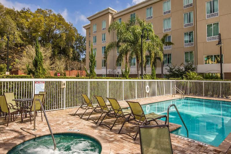 Holiday Inn Express Hotel & Suites Orlando - Apopka By Ihg Forest City Exterior photo