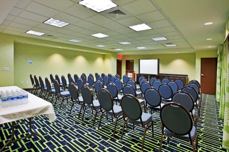 Holiday Inn Express Hotel & Suites Orlando - Apopka By Ihg Forest City Exterior photo